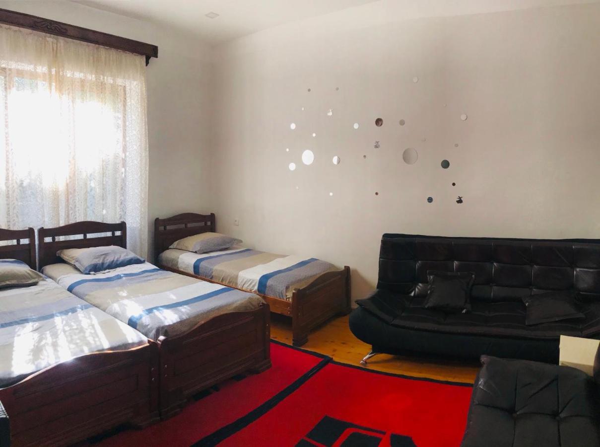 Guesthouse Greenside Borjomi Exterior photo
